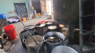 Phát hiện hàng tấn mỡ bẩn trong lò chế biến và kho đông lạnh
