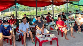 Phá sới bạc núp bóng quán giải khát cá độ với nhà mạng tại Campuchia