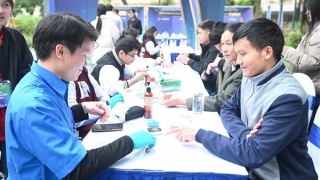 Người dân vùng sâu, vùng xa cần được tiếp cận y tế toàn diện