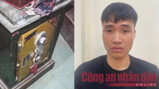 Phá két sắt lấy tiền, vàng, mua ô tô đưa bạn gái đi chơi