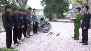 Bắt nhóm đối tượng dùng hung khí chém nhầm người đi đường