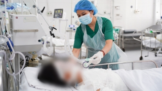 Thêm nhiều trường hợp học sinh bị tai nạn nghiêm trọng do tự chế pháo nổ