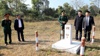 Phó Thủ tướng Hồ Đức Phớc thăm, làm việc tại Đồn Biên phòng Cửa khẩu quốc tế Tây Trang
