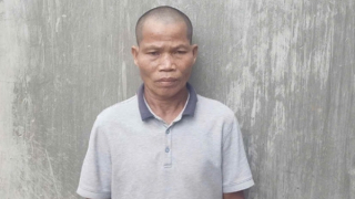 Bị bắt sau 12 năm hiếp dâm con riêng của vợ rồi bỏ trốn