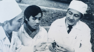 Đôi bàn tay tài hoa và trái tim ấm áp của vị tướng Quân y