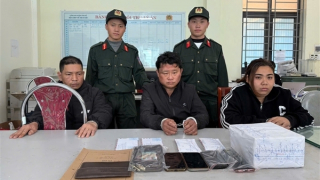 Cặp vợ chồng ở Lóng Luông bị bắt cùng 4 bánh heroin