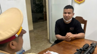Đi săn về, trên đường tiêu thụ "chiến lợi phẩm" thì bị bắt quả tang