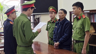 Cháu bé 5 tuổi chơi trò trốn tìm bị “yêu râu xanh” giở trò đồi bại