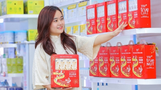 Món quà sức khỏe mùa Tết 2025: TH true NUT & TH true OAT với thông điệp Vị Hạnh Phúc – Xuân Sung Túc