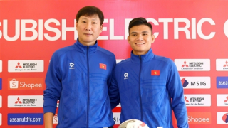 HLV Kim Sang Sik ví tuyển Thái Lan như ngọn núi lớn