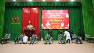 Công an tỉnh Bình Thuận hiến gần 100 đơn vị máu