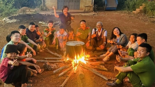 Tổ chức chương trình giao lưu nghệ thuật "Người truyền lửa – Lửa ấm Cao Nguyên"