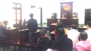 Kẻ côn đồ hành hung bác sỹ lĩnh án