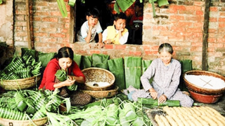 Tết bao la niềm nhớ thương