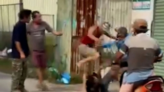 Bắt 2 đối tượng đánh người dã man gây xôn xao dư luận