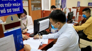 Gần 80 nghìn người nộp thuế vào diện rà soát, kiểm tra hoá đơn