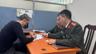 Xử phạt chủ tài khoản facebook đăng tải thông tin sai sự thật về lịch sử Việt Nam