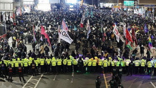 Chính trường Hàn Quốc rơi vào vùng bế tắc mới