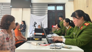 TP Huế: Đổi căn cước do thay đổi đơn vị hành chính không phải nộp lệ phí