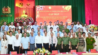 Lực lượng CAND tiếp tục gương mẫu đi đầu, tạo đột phá trong phát triển khoa học công nghệ, đổi mới sáng tạo và chuyển đổi số trong năm 2025