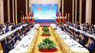 Vietnam, Laos outline measures to deepen bilateral ties