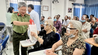Mổ mắt miễn phí cho hội viên và thân nhân hội viên Hội Cựu CAND