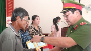 Góp chút tình xuân với quê hương Trà Vinh