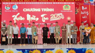 Chuyện những người "trồng hoa dại" ở Xuyên Mộc