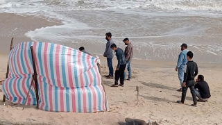 Phát hiện thêm thi thể trôi dạt vào bờ biển ở Huế