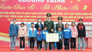 Đầm ấm chương trình “Xuân chia sẻ - Tết nhân ái”