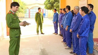 Triệt phá sới bạc trong chung cư Vinhomes Ocean Park