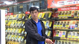 Đột nhập cửa hàng điện thoại, trộm cả ba lô IPhone mang đi bán