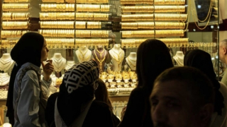 Giá vàng có thể lỡ nhịp 3.000 USD/ounce năm 2025