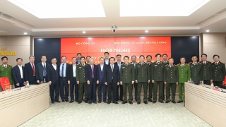Tăng cường phối hợp giữa Bộ Công an và Hội đồng Lý luận Trung ương
