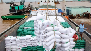 Việt Nam là quốc gia xuất khẩu gạo lớn thứ ba sang Singapore