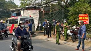 Phát hiện người đàn ông tử vong trong tư thế treo cổ trong lùm cây