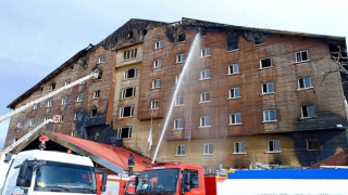 Vụ cháy khách sạn Thổ Nhĩ Kỳ: 76 người chết, bắt hàng loạt người để điều tra
