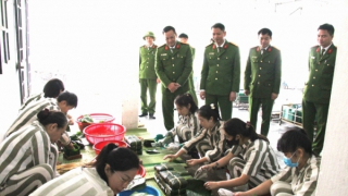 Hướng thiện để trở về…