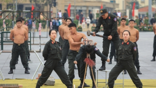 Những “bông hồng thép” tại Đại hội khỏe Vì an ninh Tổ quốc