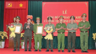 Khen thưởng 4 tập thể Công an ở Phú Yên đấu tranh triệt xóa nhiều nhóm tội phạm