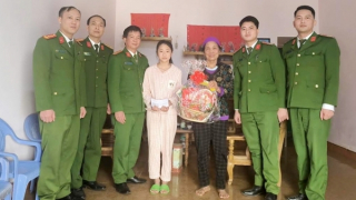 Công an xã Yên Nguyên nhận đỡ đầu trẻ có hoàn cảnh đặc biệt khó khăn