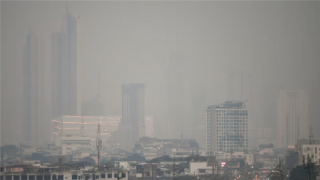 Bangkok thử nghiệm phun đá khô vào khí quyển để giảm ô nhiễm