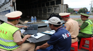 Phát hiện nhiều xe ô tô lắp công tắc để tắt camera giám sát hành trình