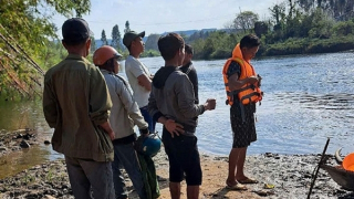 Tìm thấy thi thể bé gái trong vụ 2 chị em đi chơi, mất tích nhiều ngày