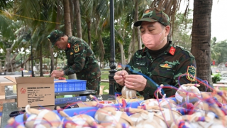 Cận cảnh trận địa pháo hoa sẵn sàng cho đêm giao thừa ở Hà Nội