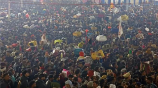 Giẫm đạp tại lễ tắm sông thiêng lớn nhất thế giới, hàng chục người thiệt mạng