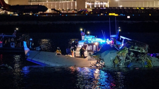 Lãnh đạo Việt Nam gửi lời hỏi thăm vụ tai nạn máy bay tại Mỹ