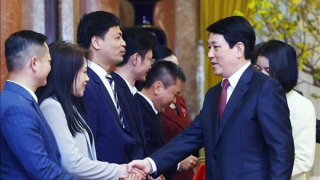 Chủ tịch nước Lương Cường gặp mặt đầu Xuân với Văn phòng Chủ tịch nước