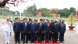 Lãnh đạo Đảng, Nhà nước vào Lăng viếng Bác nhân kỷ niệm 95 năm Ngày thành lập Đảng Cộng sản Việt Nam