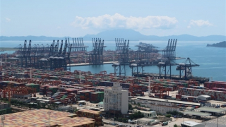 Loạt động thái dồn dập của Trung Quốc đáp trả đòn thuế quan của Mỹ